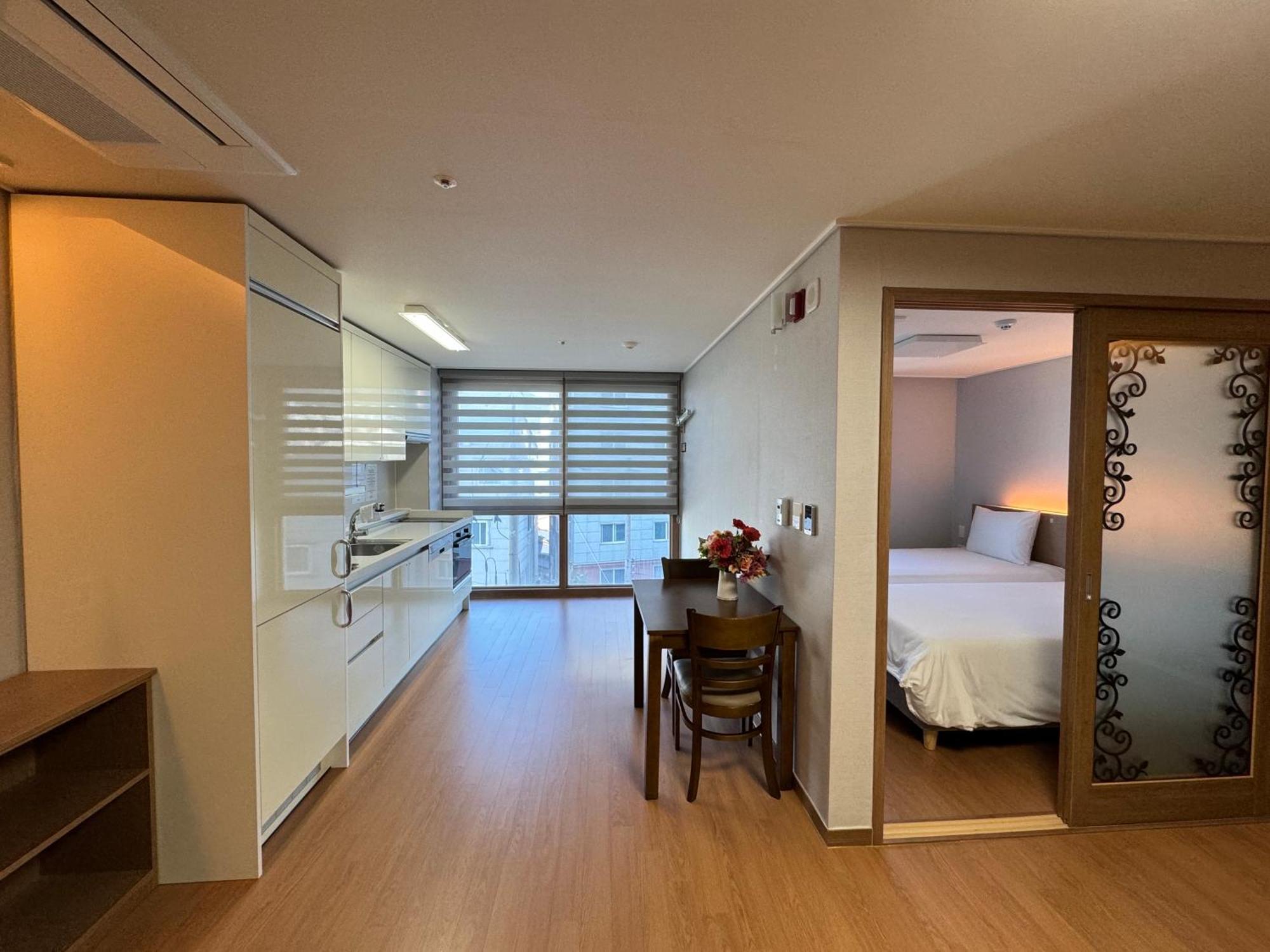 Residence Hotel K Okpo Geoje Exterior photo